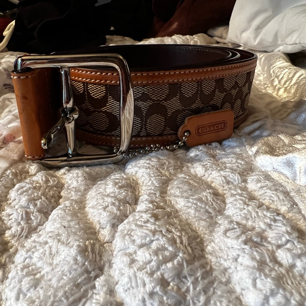 Coach belt